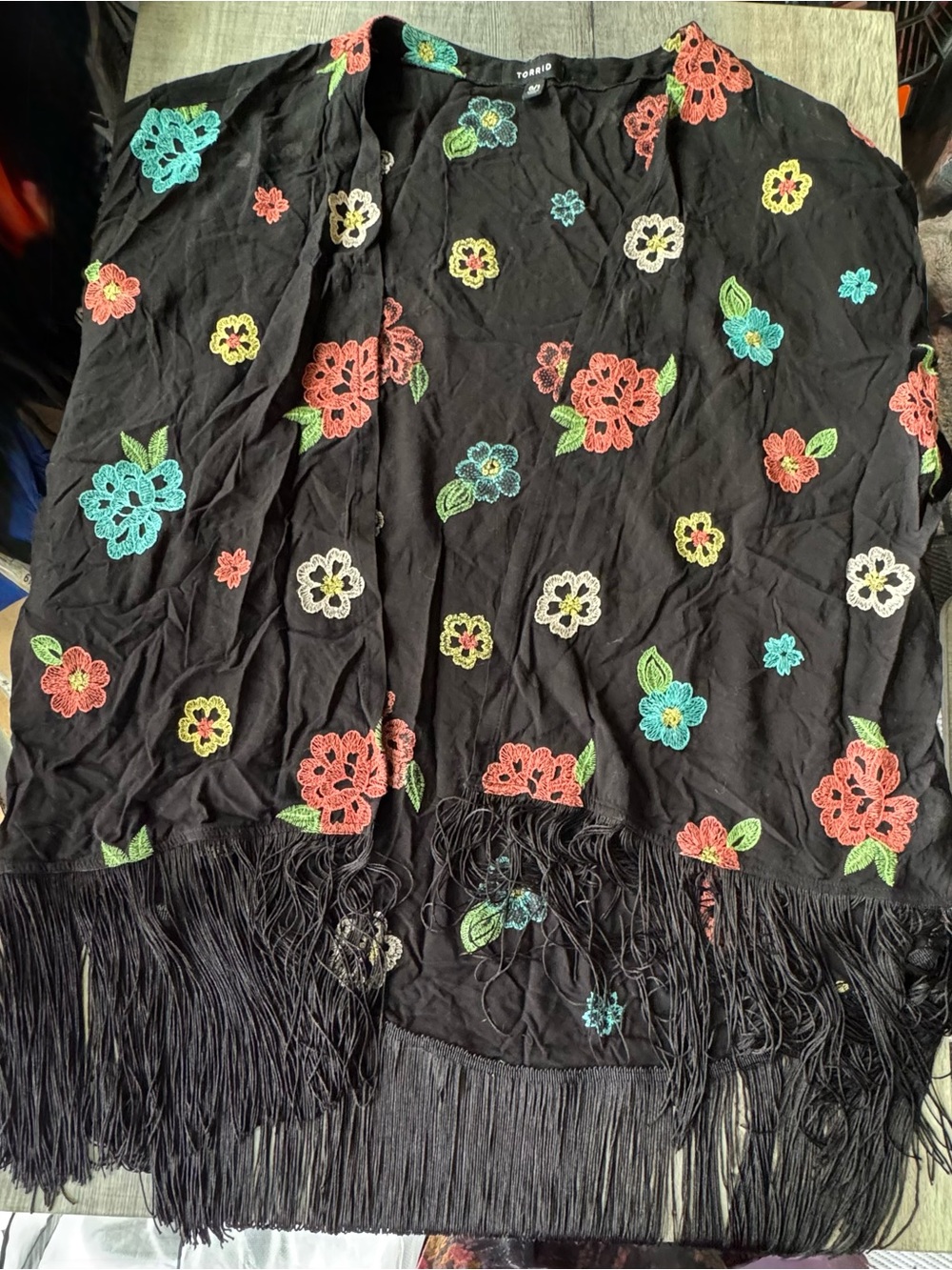 torrid Black Fringe Kimono with Multicolor Floral Embroidery sz 0/1 XL